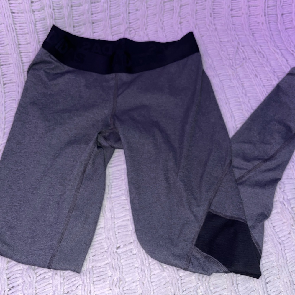 2 adidas leggings